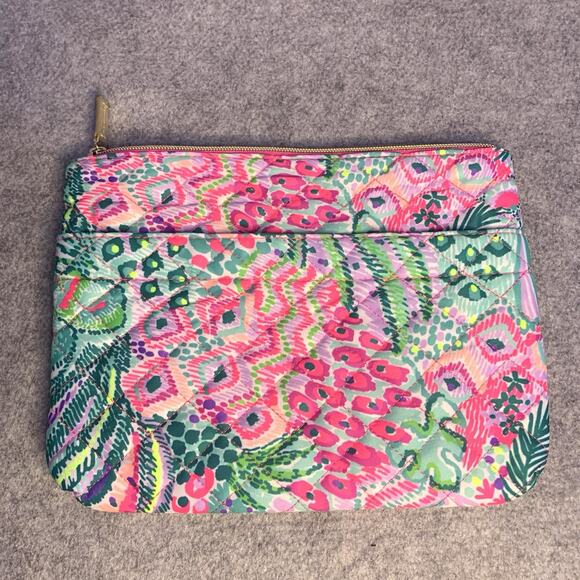 NWT Lilly Pulitzer Quilted Pouch in Banana Split Print GWP Bag Makeup Cosmetics - Picture 6 of 10